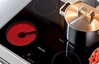 Самопроизвольно включается